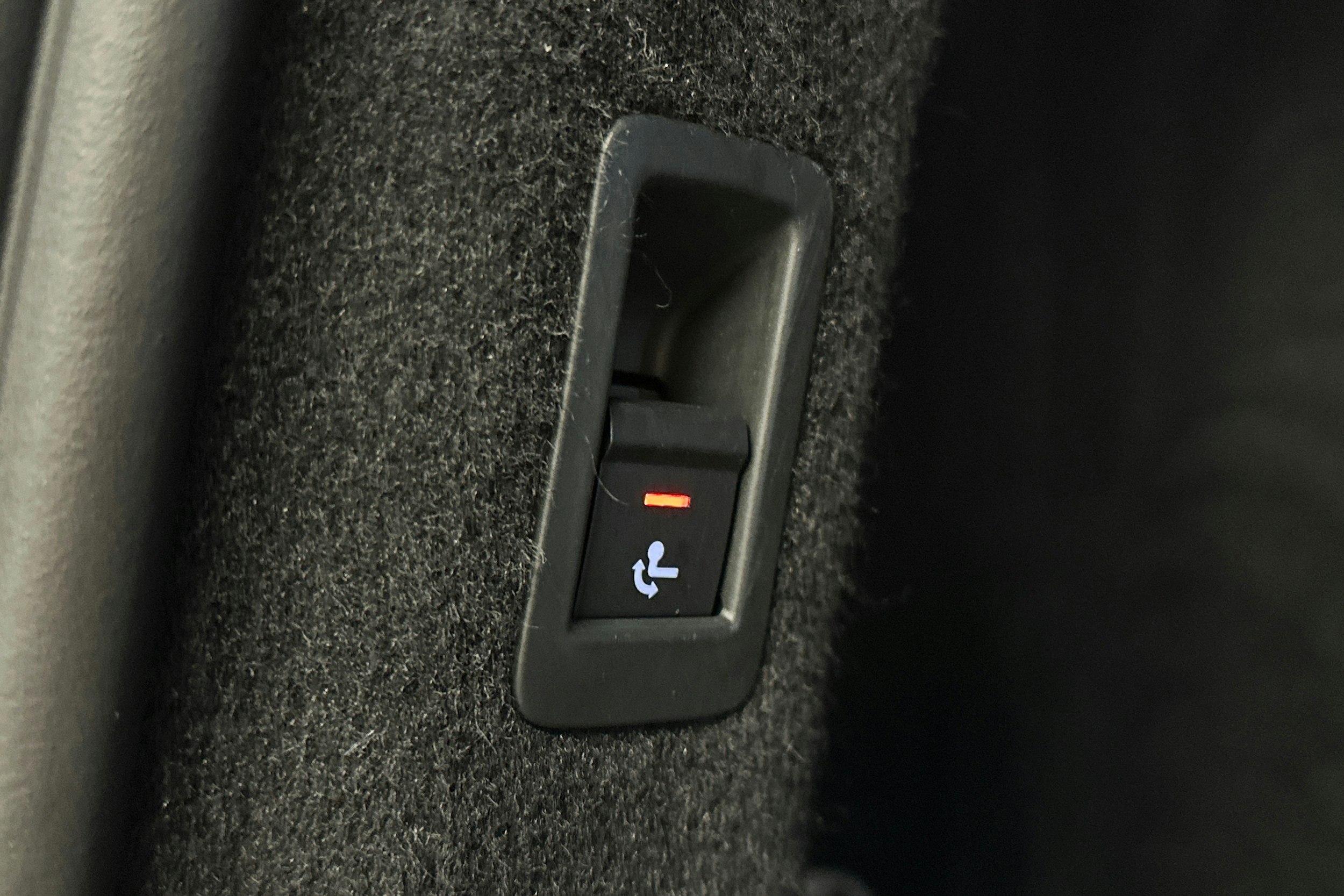 harmaa Audi Q4 e-tron 2023 kuva 15.