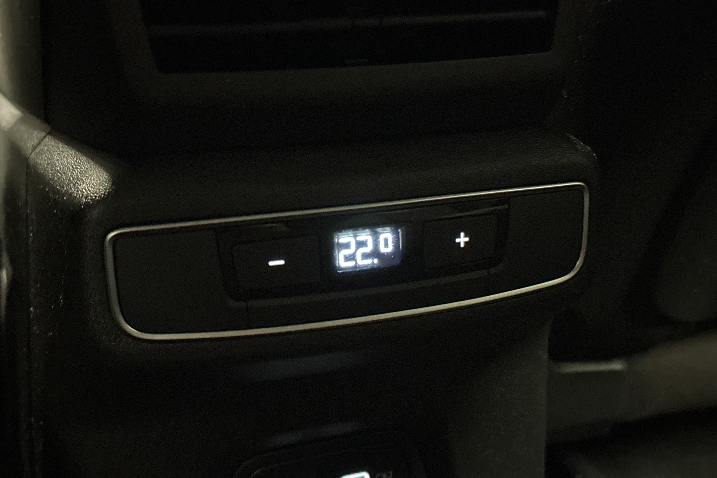 harmaa Audi Q4 e-tron 2023 kuva 16.