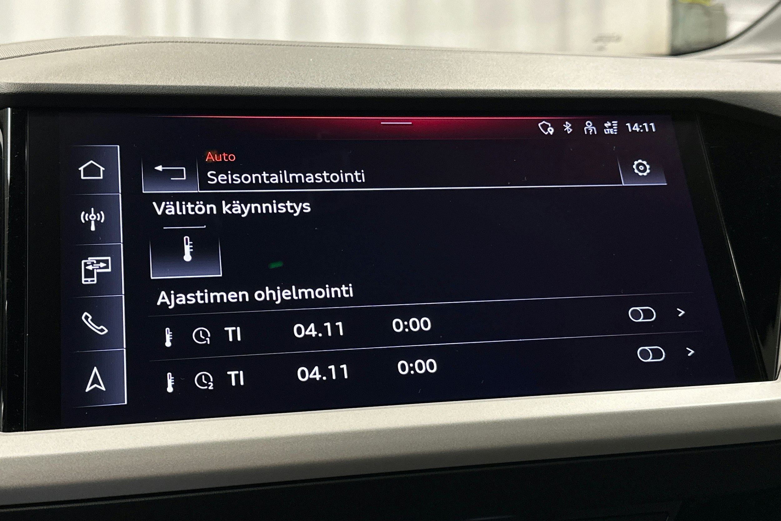 harmaa Audi Q4 e-tron 2023 kuva 25.