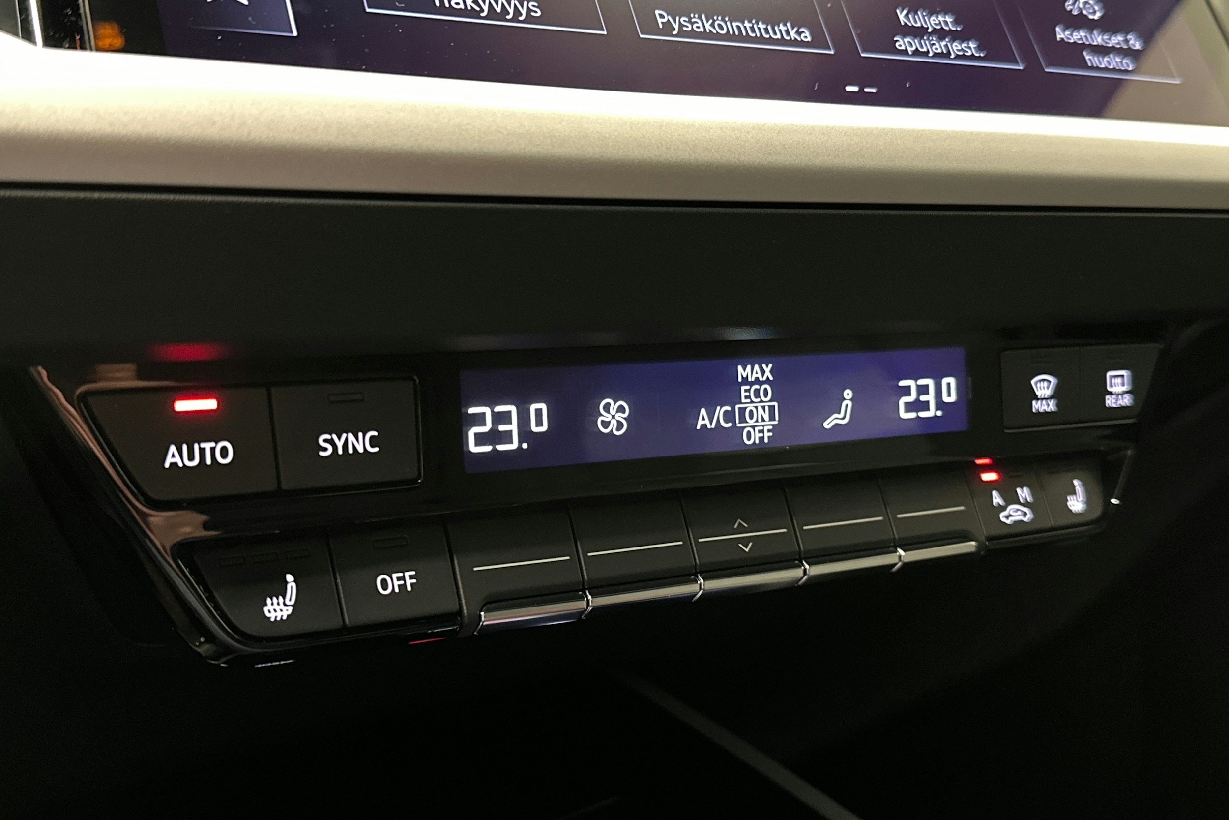 harmaa Audi Q4 e-tron 2023 kuva 29.