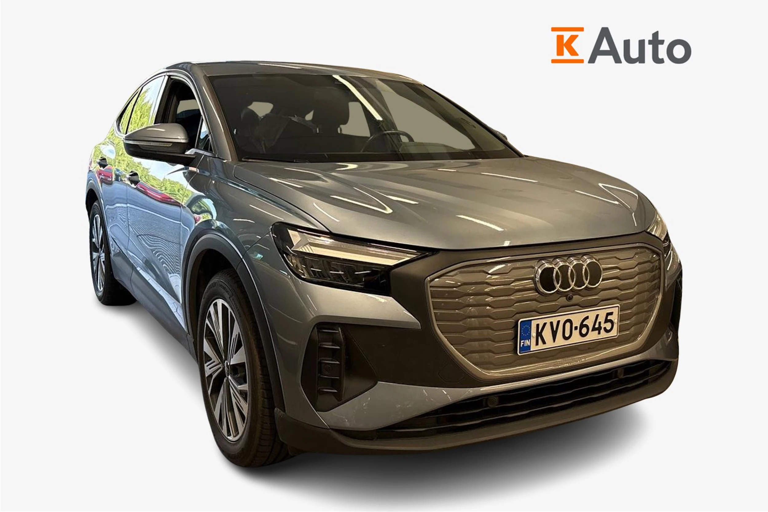 sininen Audi Q4 e-tron 2024 kuva 1.