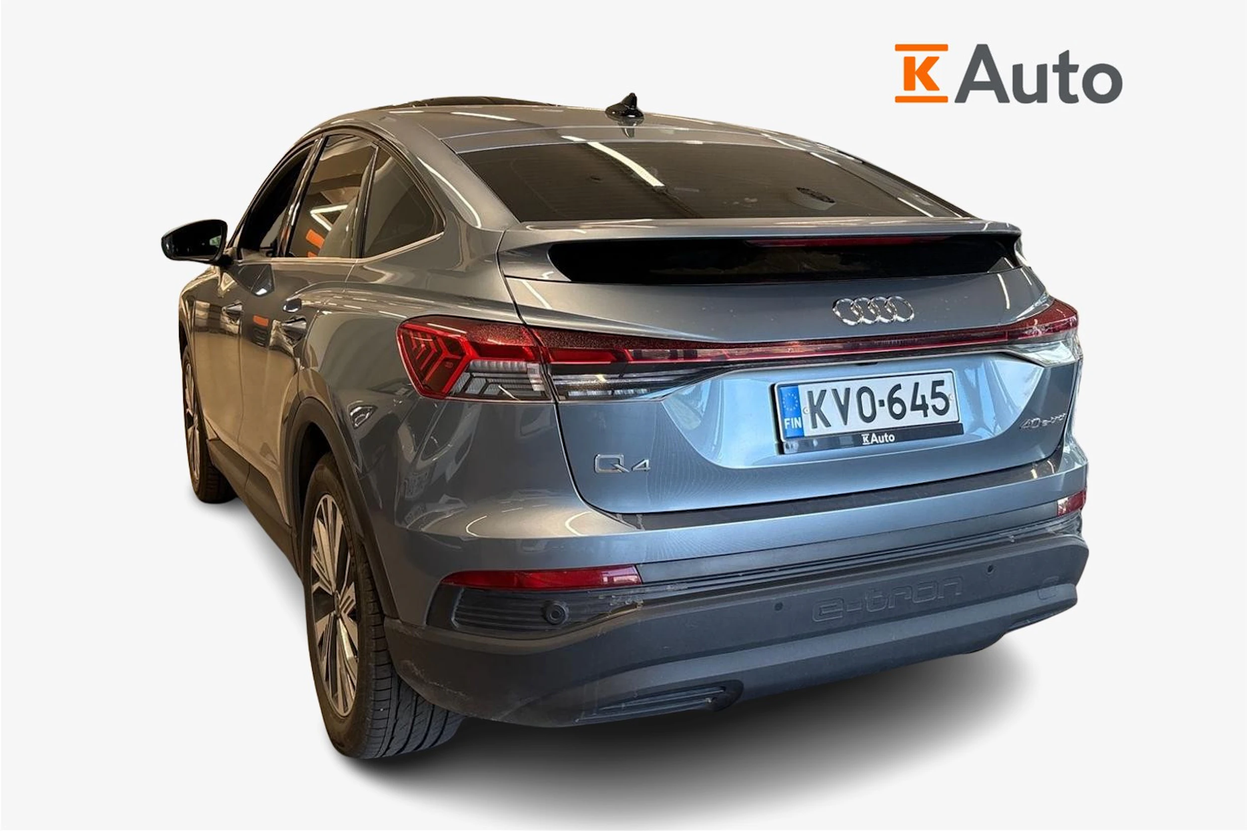 sininen Audi Q4 e-tron 2024 kuva 2.