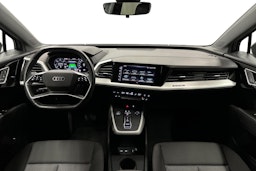 harmaa Audi Q4 e-tron 2023 kuva 9.
