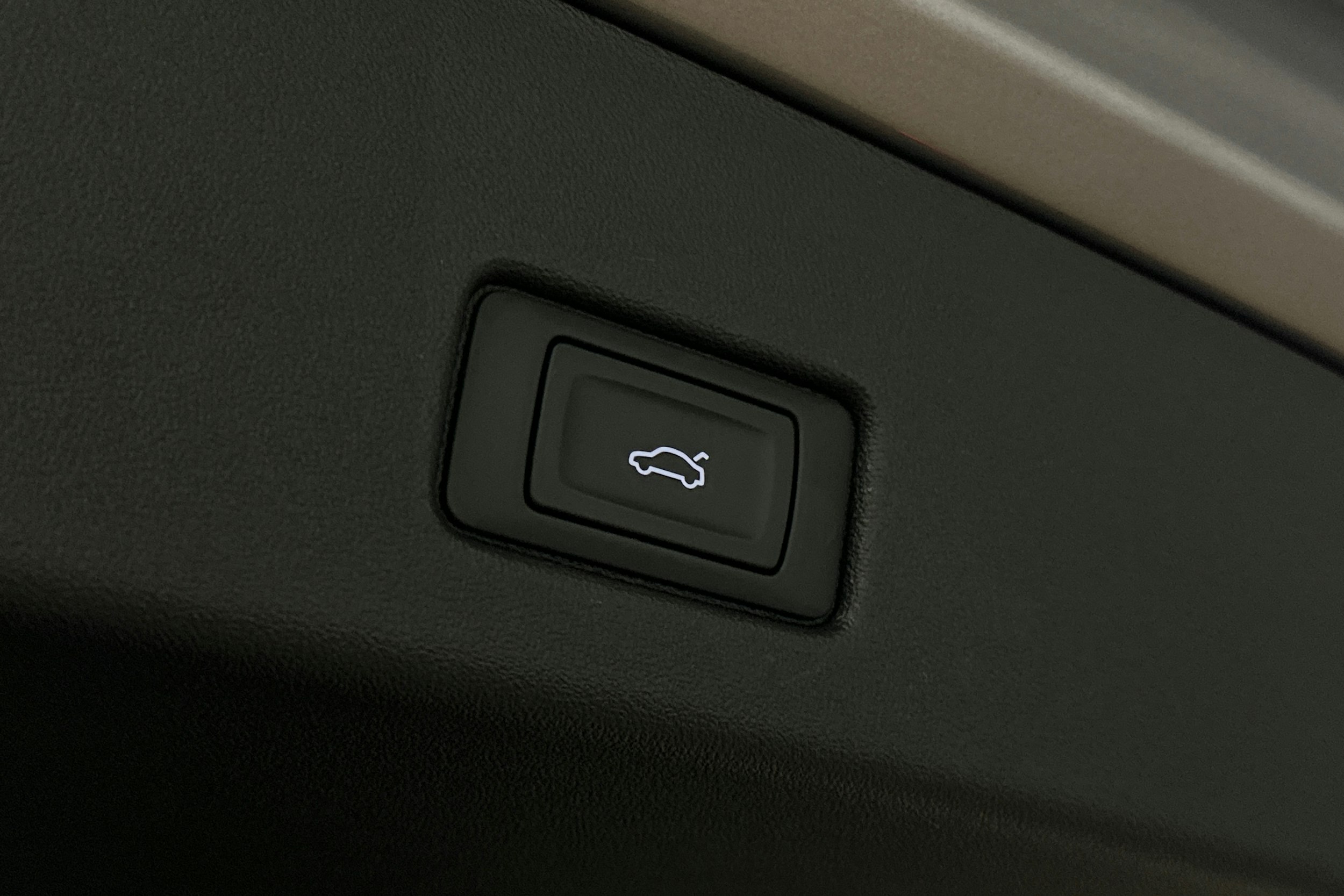 harmaa Audi Q4 e-tron 2023 kuva 15.