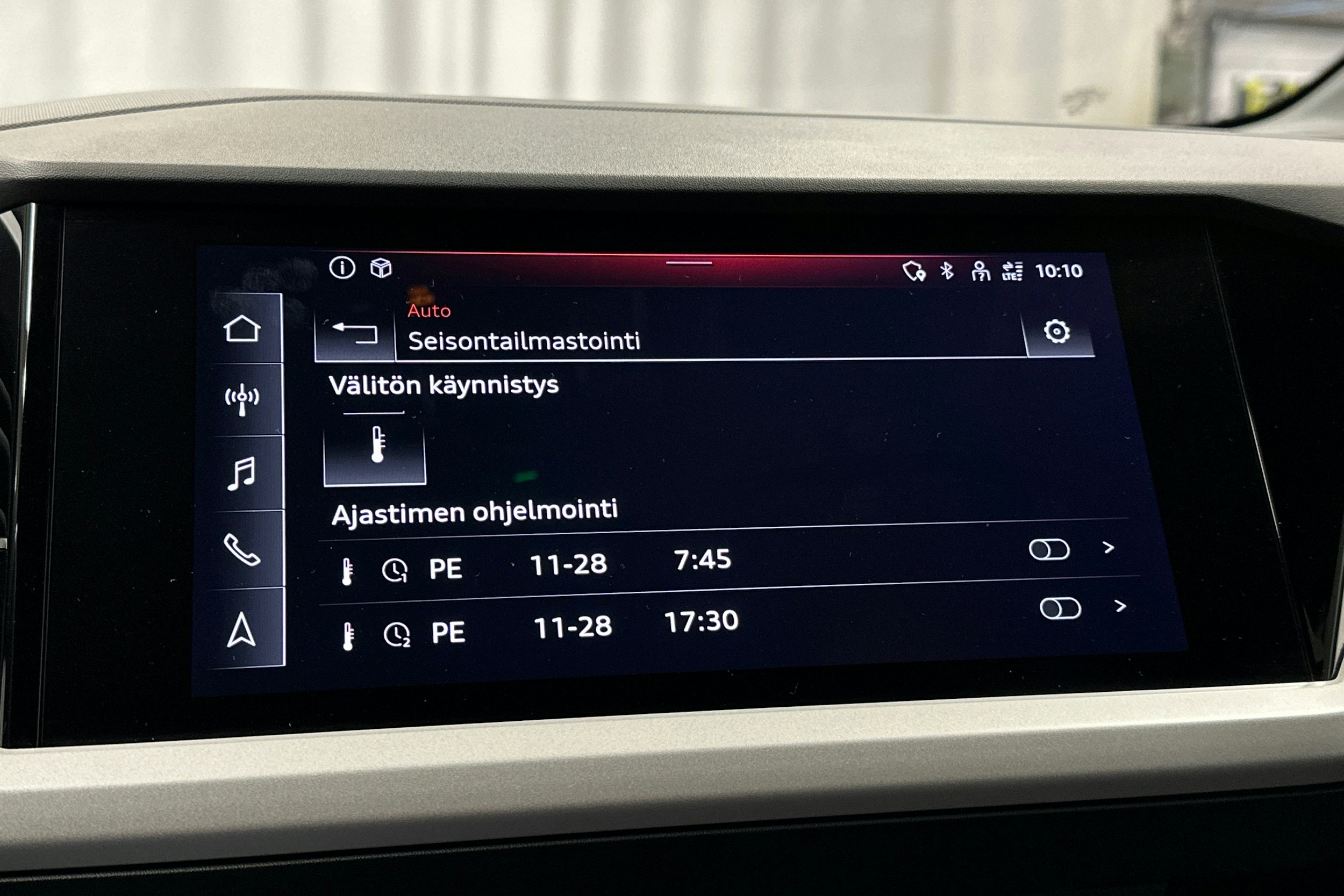 harmaa Audi Q4 e-tron 2023 kuva 24.