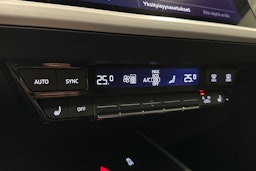 harmaa Audi Q4 e-tron 2023 kuva 28.