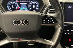 sininen Audi Q4 e-tron 2023 kuva 12.