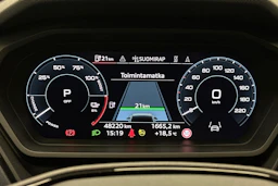 sininen Audi Q4 e-tron 2023 kuva 13.