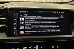 sininen Audi Q4 e-tron 2023 kuva 32.