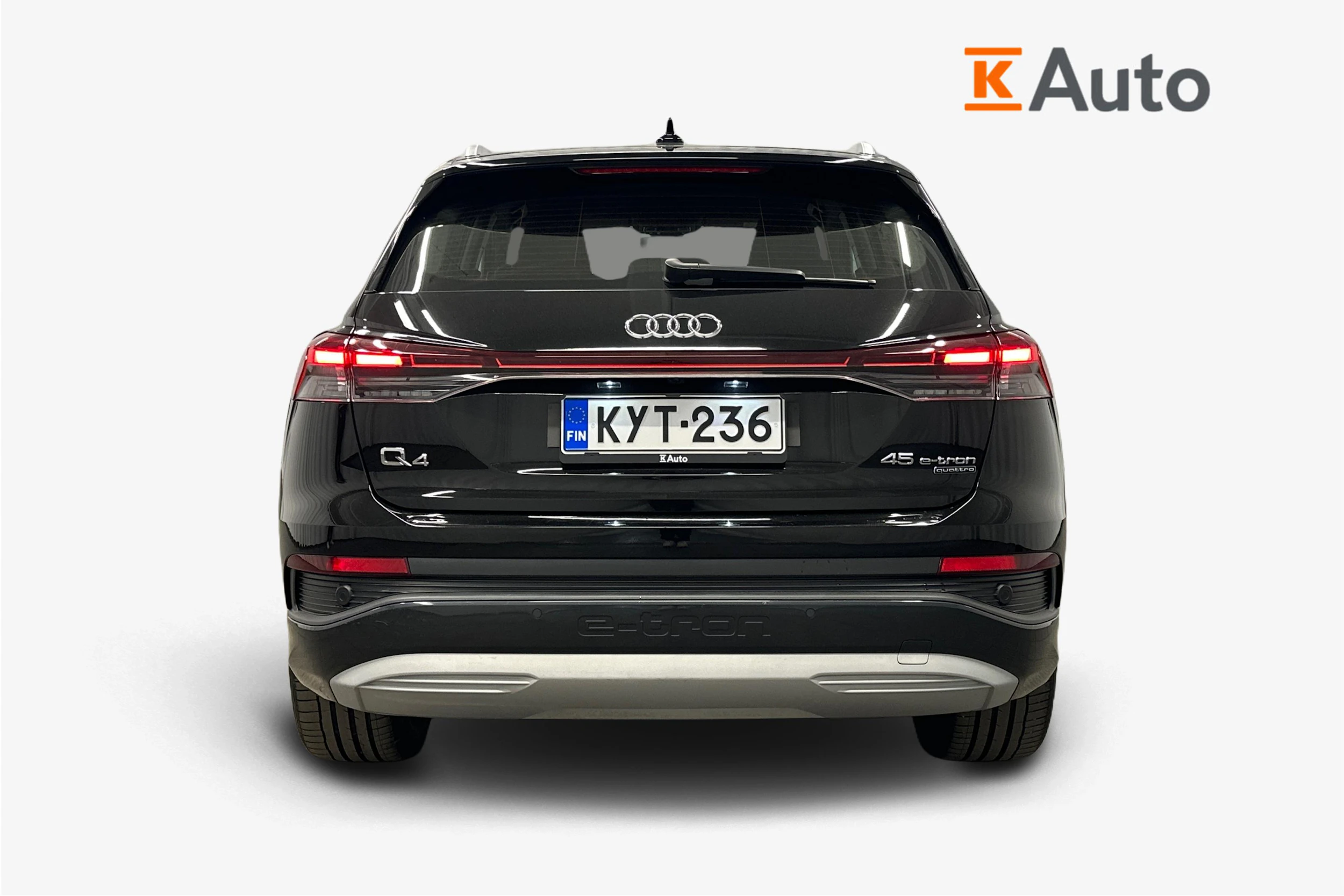 musta Audi Q4 e-tron 2023 kuva 3.