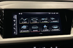 musta Audi Q4 e-tron 2023 kuva 17.