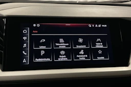 musta Audi Q4 e-tron 2023 kuva 23.