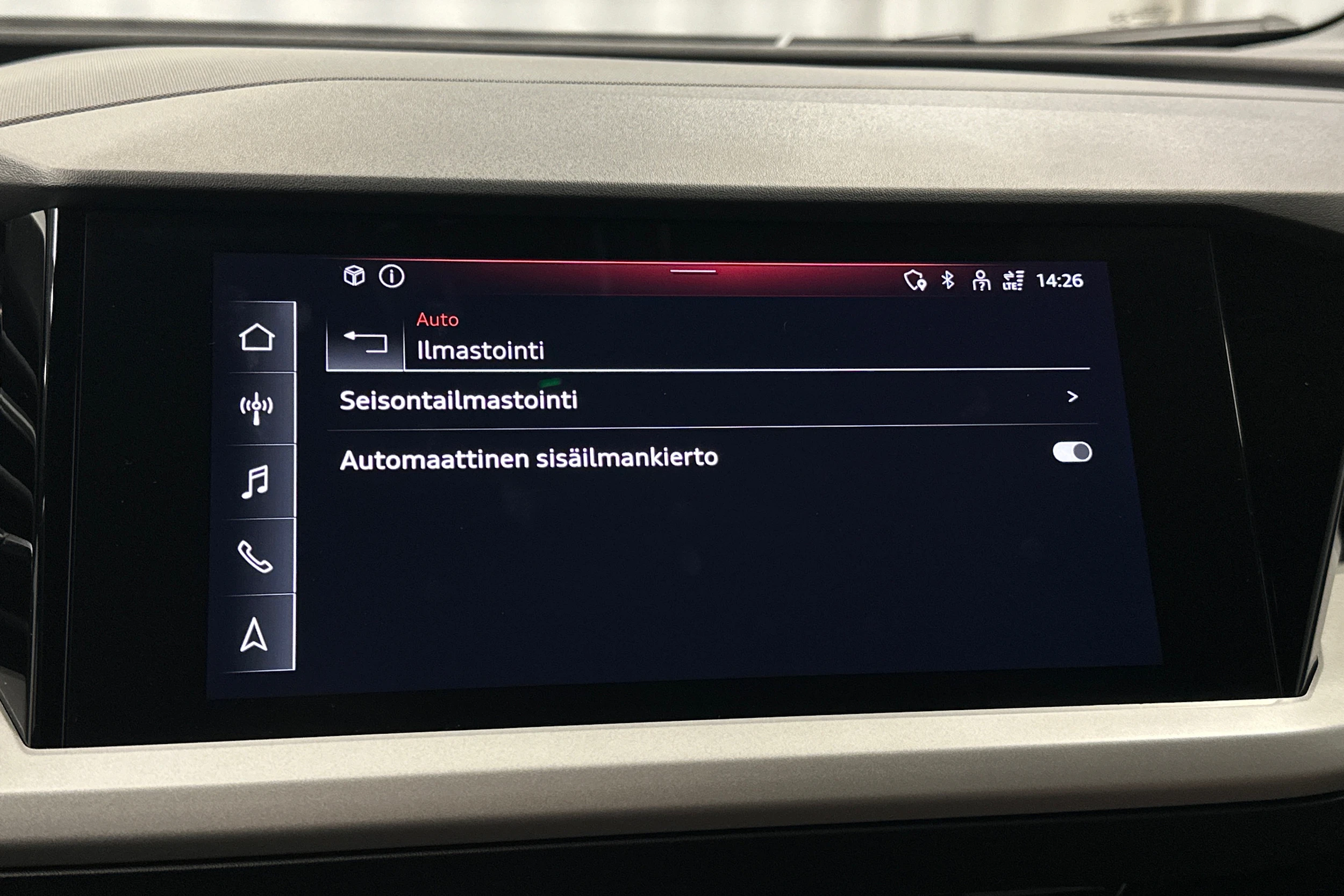 musta Audi Q4 e-tron 2023 kuva 25.