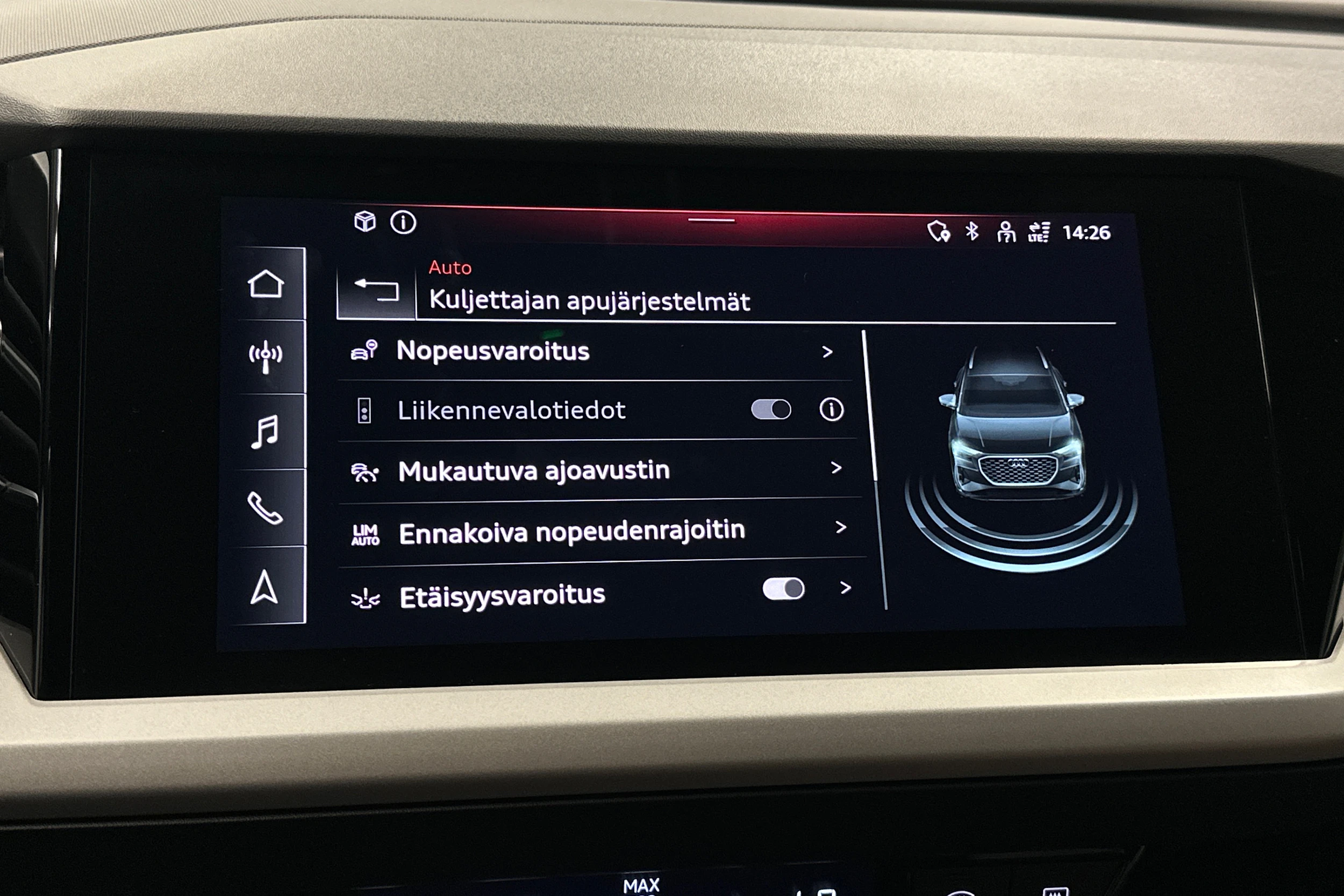 musta Audi Q4 e-tron 2023 kuva 26.