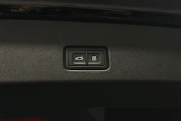 musta Audi Q4 e-tron 2023 kuva 35.