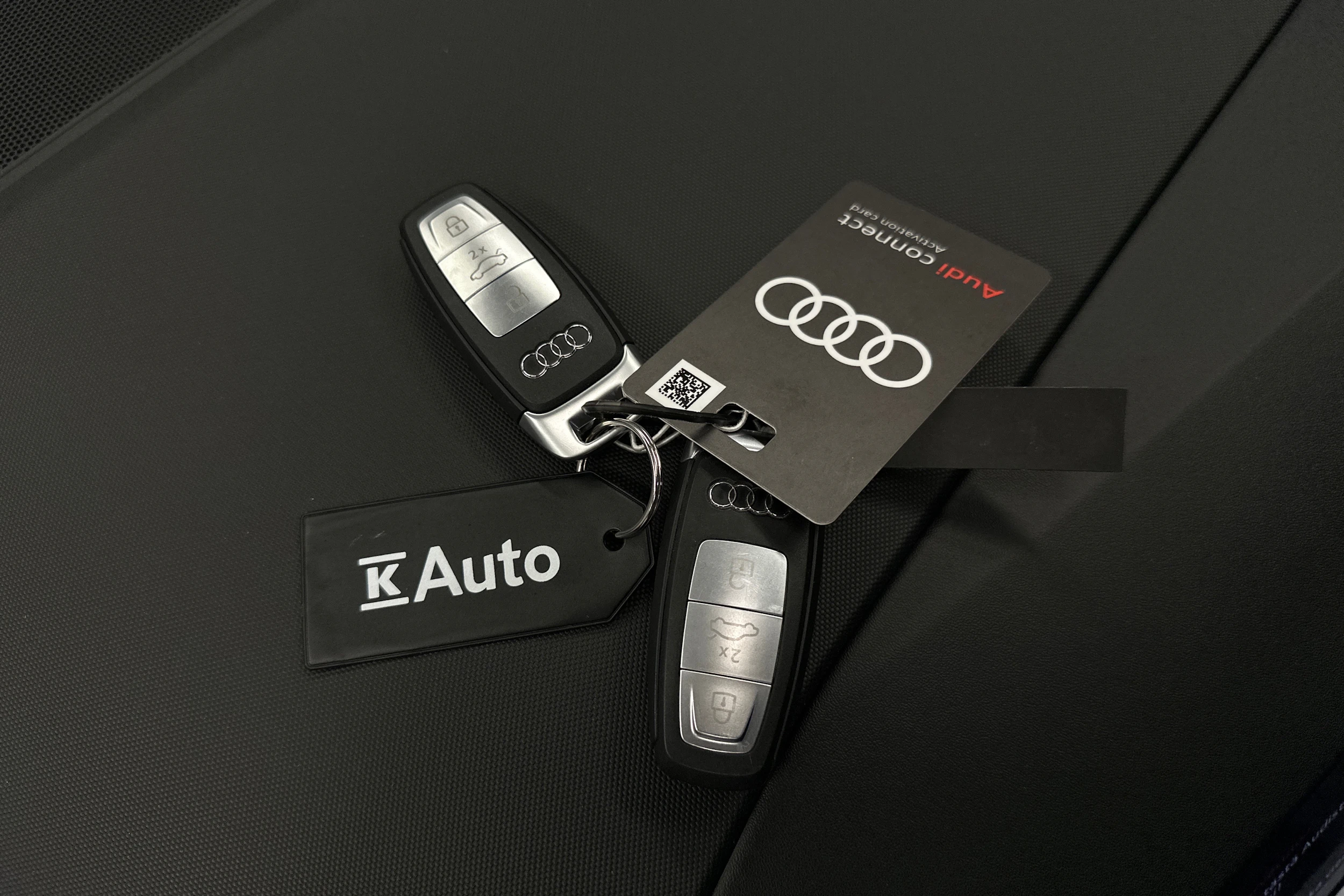 musta Audi Q4 e-tron 2023 kuva 36.