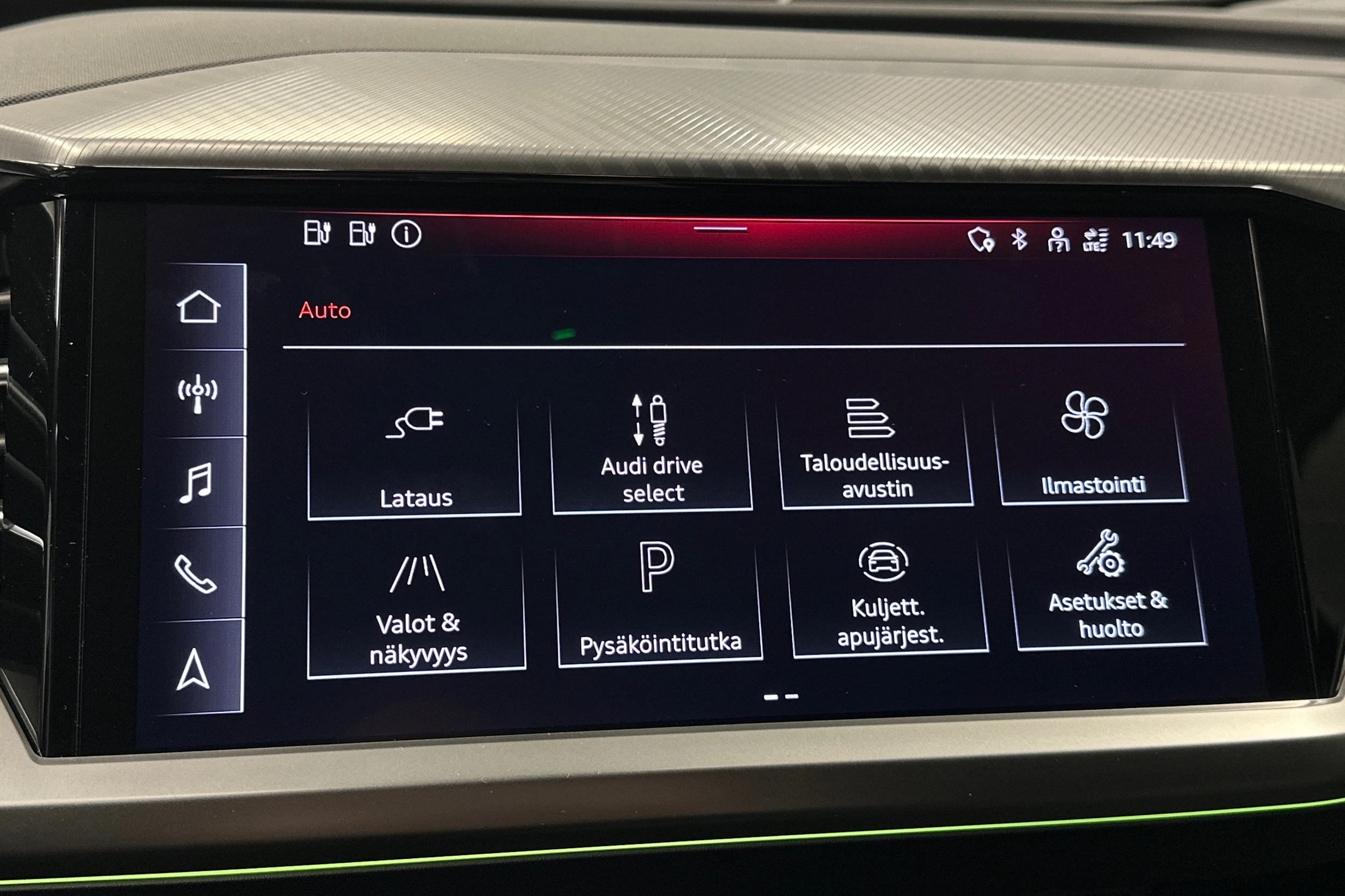 musta Audi Q4 e-tron 2023 kuva 24.