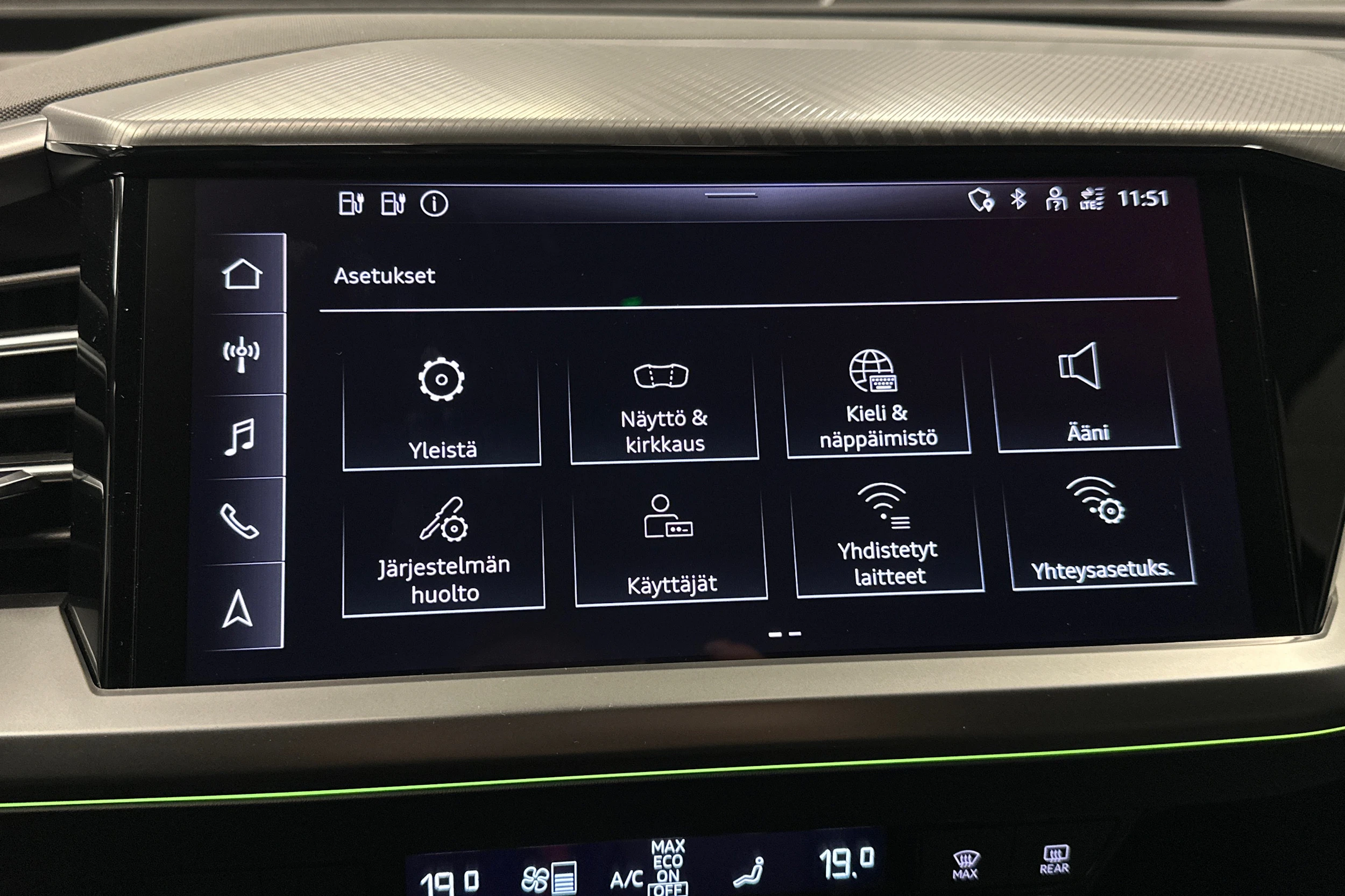 musta Audi Q4 e-tron 2023 kuva 30.