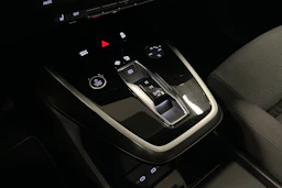 musta Audi Q4 e-tron 2023 kuva 34.