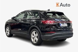 Musta Audi Q4 e-tron 2023 kuva 2.