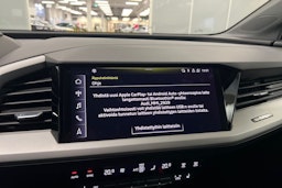 Musta Audi Q4 e-tron 2023 kuva 22.