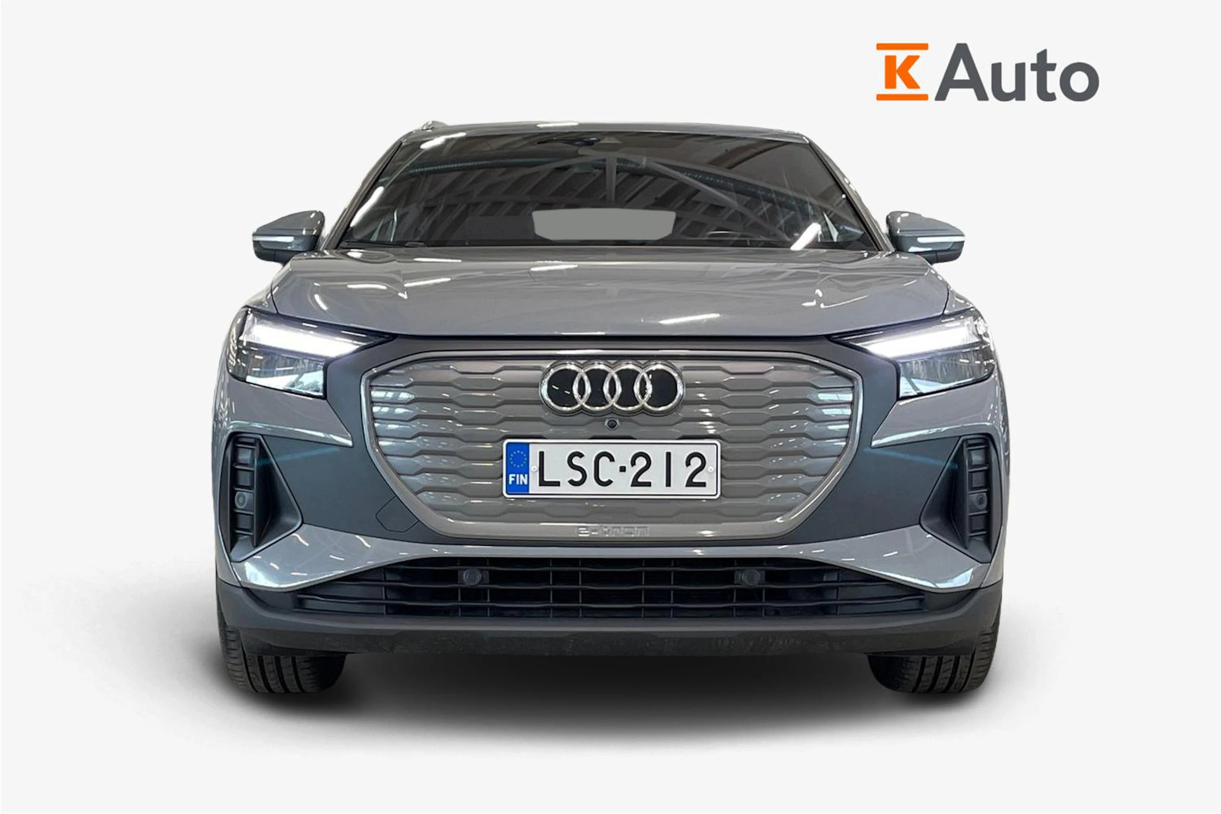 harmaa Audi Q4 e-tron 2023 kuva 5.