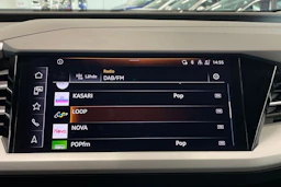 harmaa Audi Q4 e-tron 2023 kuva 21.