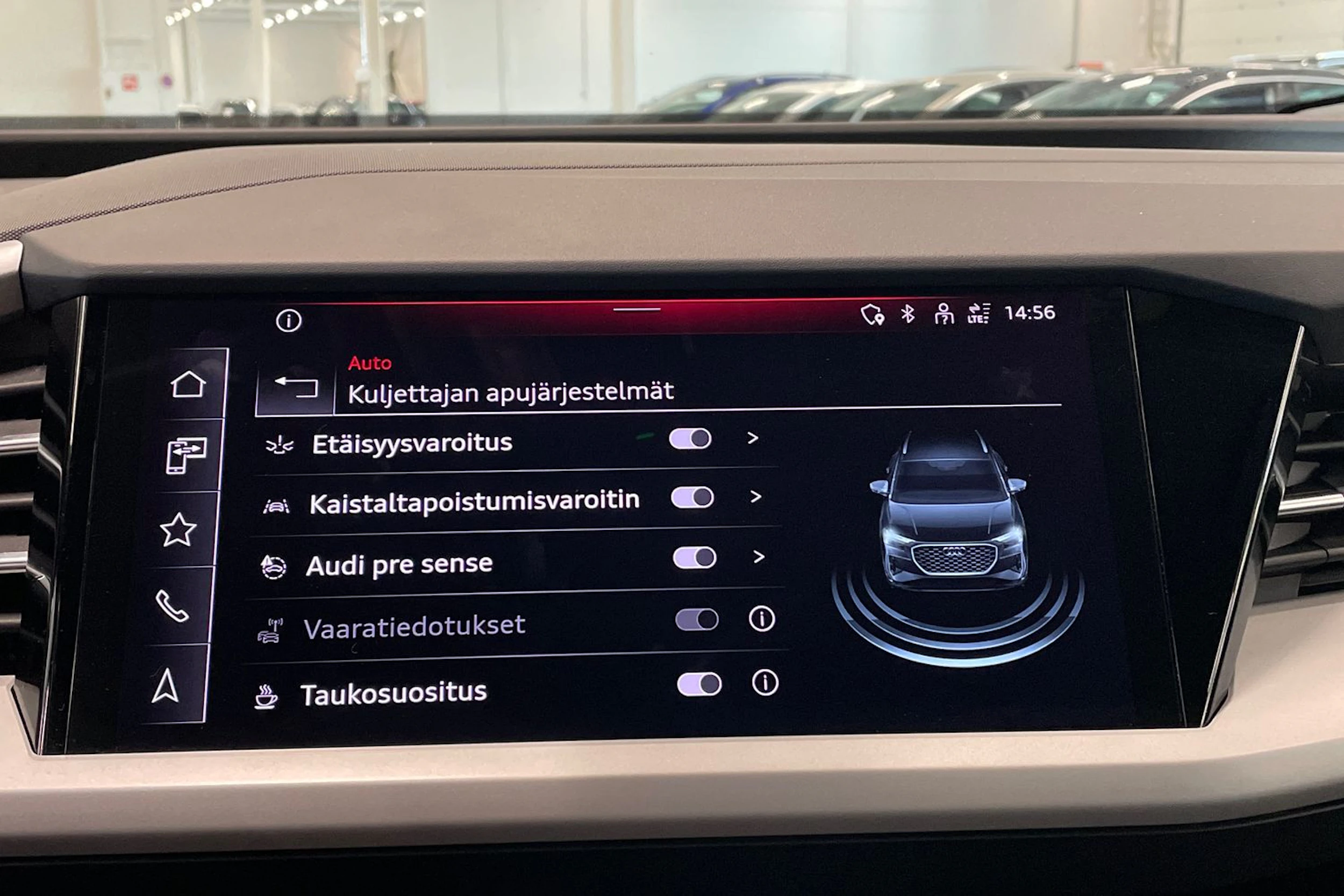 harmaa Audi Q4 e-tron 2023 kuva 25.