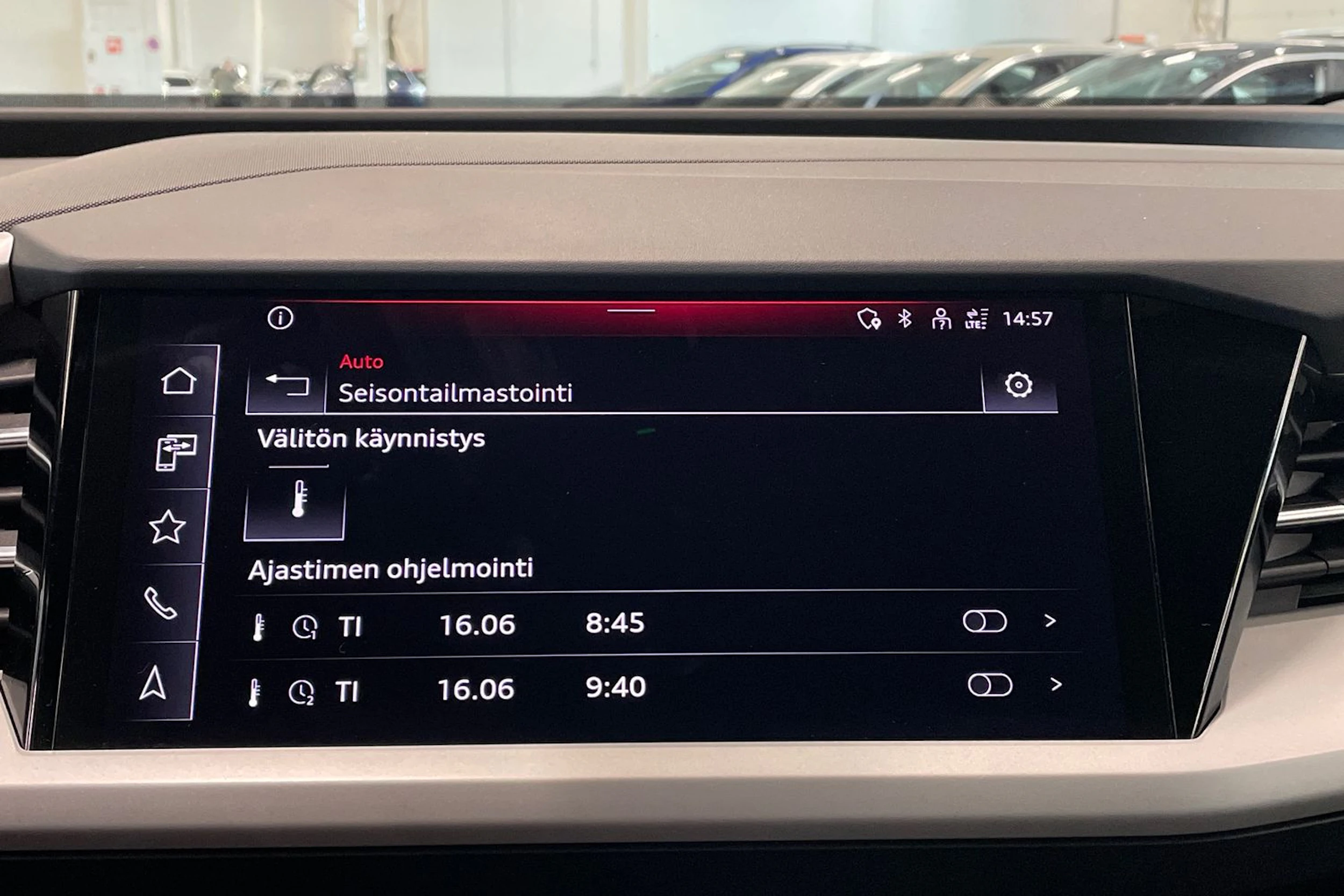 harmaa Audi Q4 e-tron 2023 kuva 26.