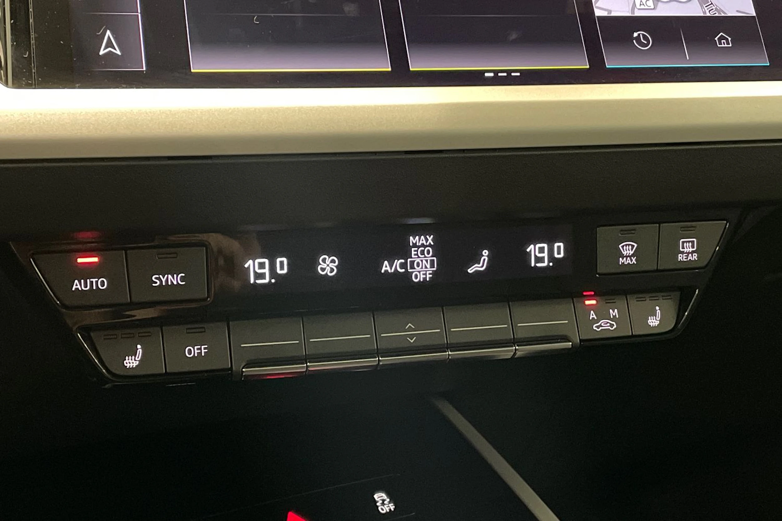 harmaa Audi Q4 e-tron 2023 kuva 29.