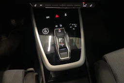 harmaa Audi Q4 e-tron 2023 kuva 30.