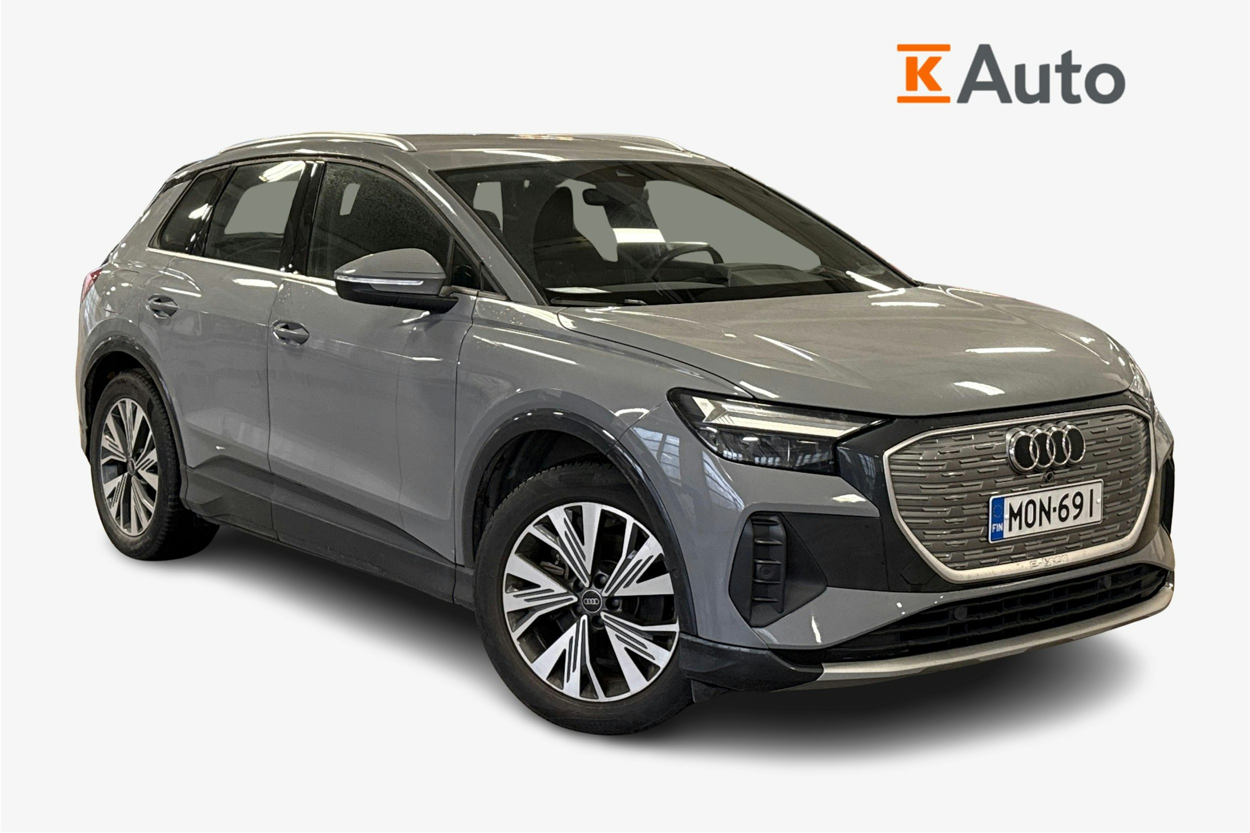 harmaa Audi Q4 e-tron 2023 kuva 1.