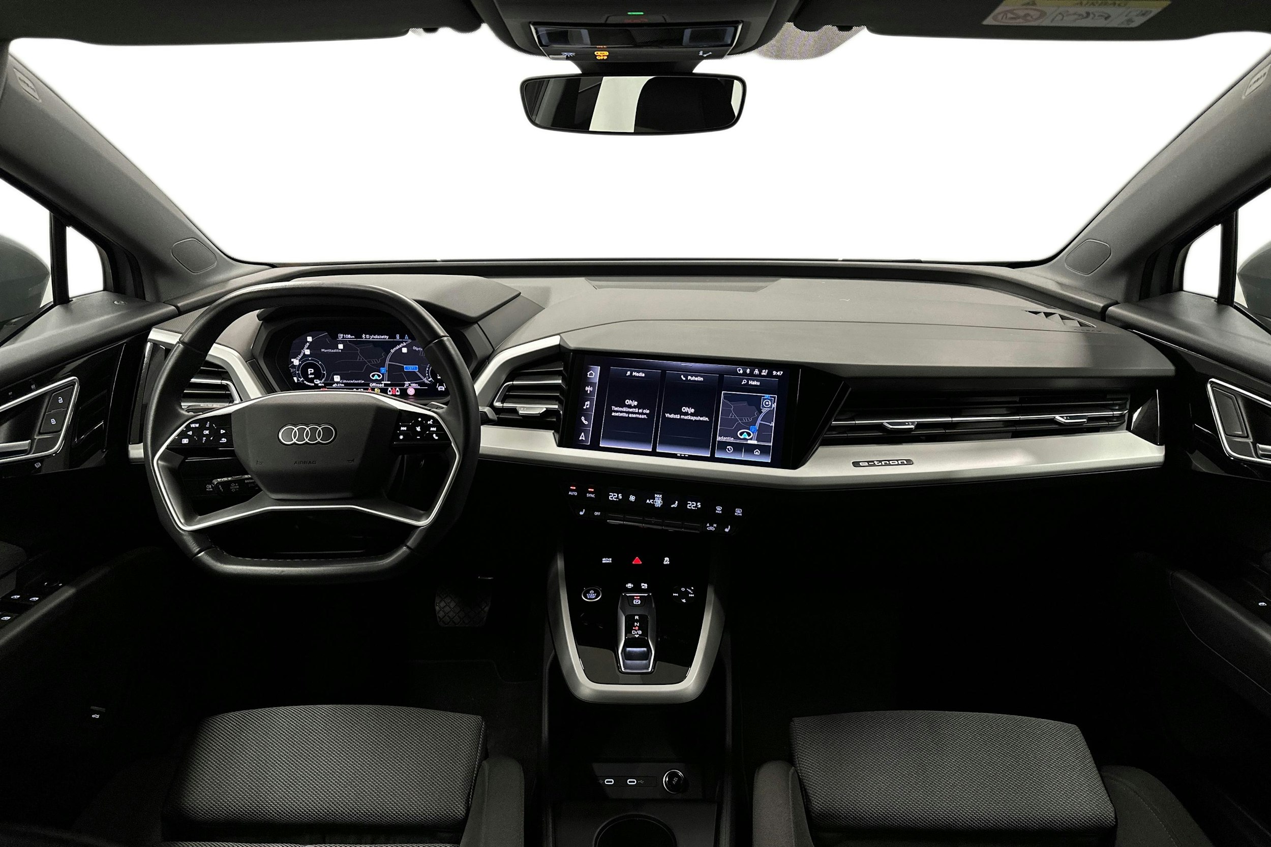 harmaa Audi Q4 e-tron 2023 kuva 9.