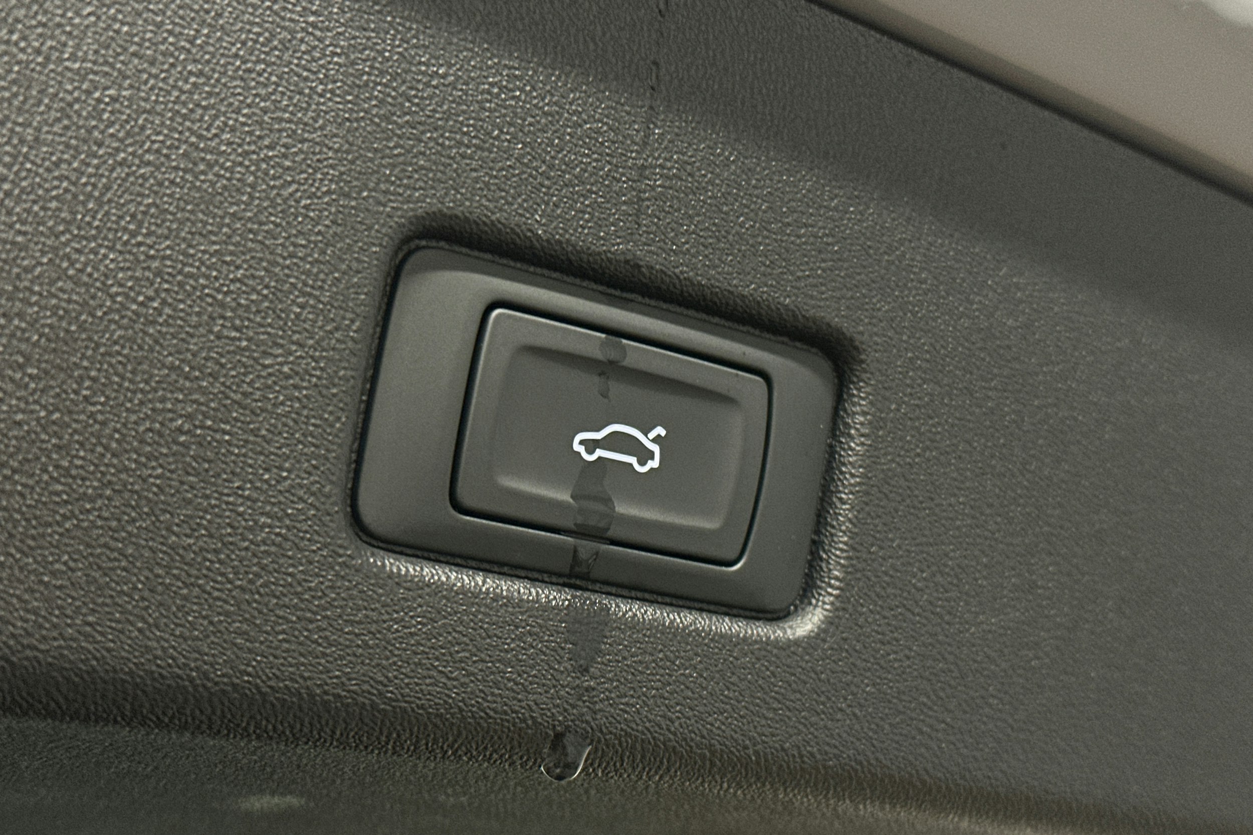 harmaa Audi Q4 e-tron 2023 kuva 15.