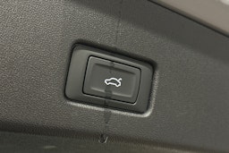 harmaa Audi Q4 e-tron 2023 kuva 15.