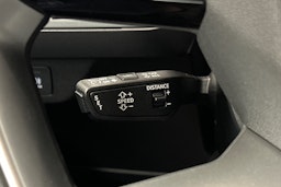 harmaa Audi Q4 e-tron 2023 kuva 21.