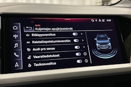 harmaa Audi Q4 e-tron 2023 kuva 27.