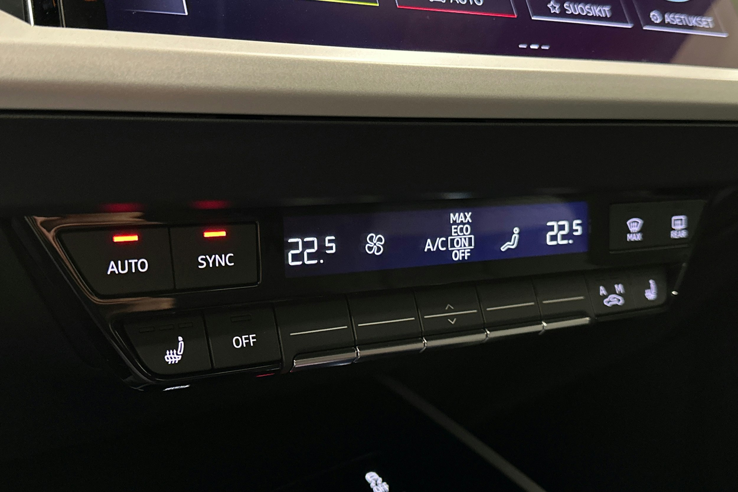 harmaa Audi Q4 e-tron 2023 kuva 29.