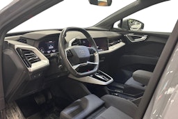 harmaa Audi Q4 e-tron 2023 kuva 3.