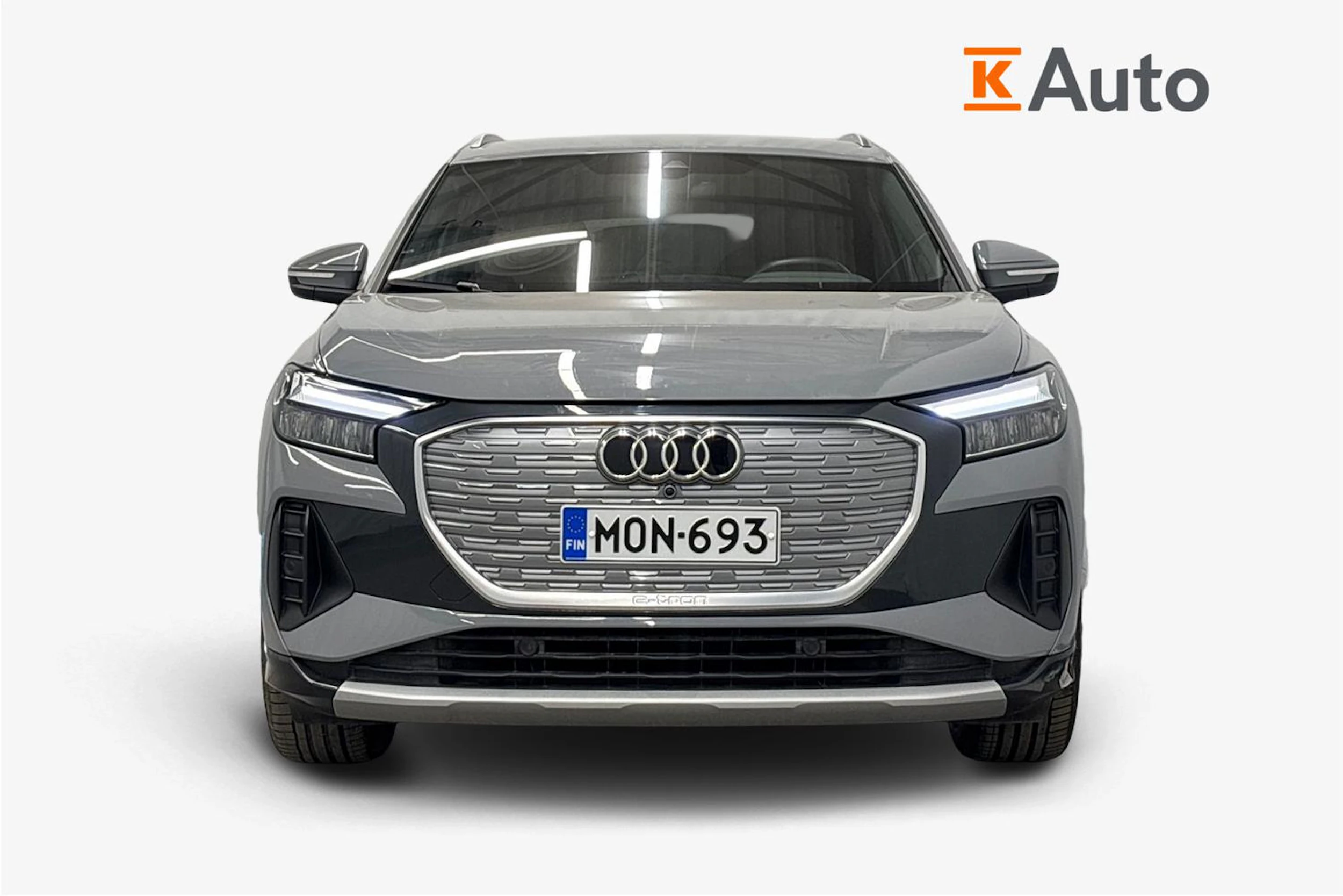 harmaa Audi Q4 e-tron 2023 kuva 4.