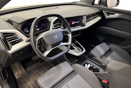 harmaa Audi Q4 e-tron 2023 kuva 6.
