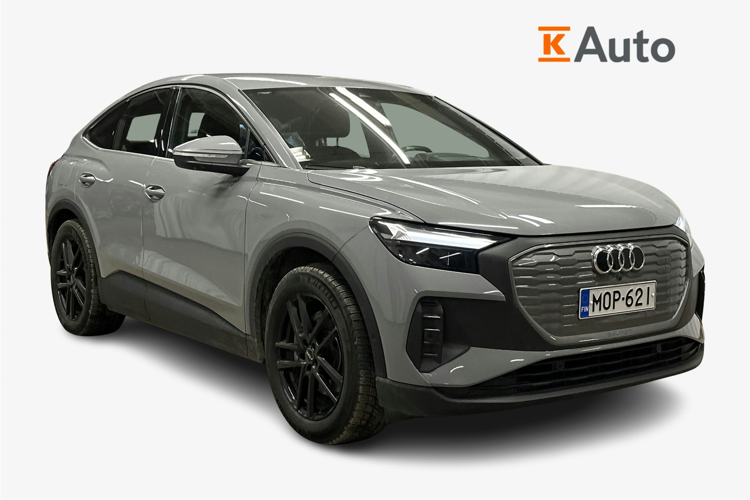 harmaa Audi Q4 e-tron 2023 kuva 1.