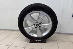 musta Audi Q4 e-tron 2023 kuva 11.