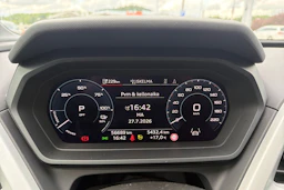 musta Audi Q4 e-tron 2023 kuva 17.