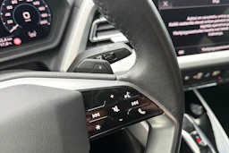 musta Audi Q4 e-tron 2023 kuva 19.