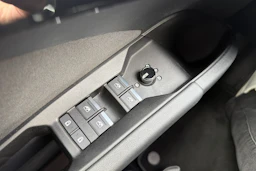 musta Audi Q4 e-tron 2023 kuva 21.
