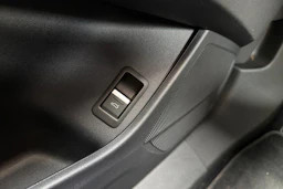 musta Audi Q4 e-tron 2023 kuva 22.