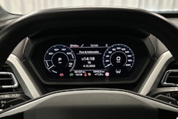 musta Audi Q4 e-tron 2023 kuva 16.