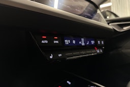 musta Audi Q4 e-tron 2023 kuva 22.