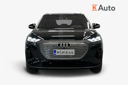 musta Audi Q4 e-tron 2023 kuva 4.